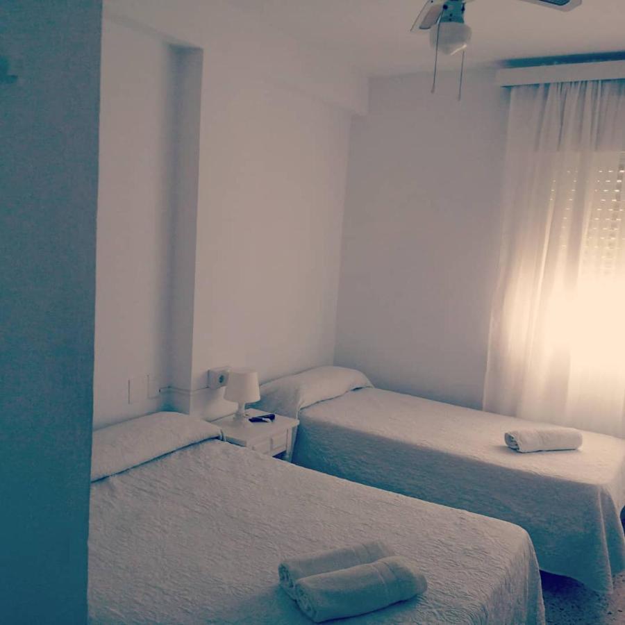 Hostal La Parada Otel Huelva Dış mekan fotoğraf
